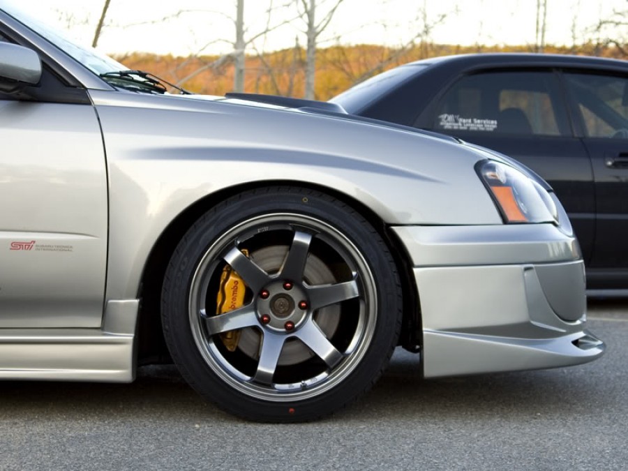 Subaru Impreza roues Rota Grid R18 10J ET35 235/40 WRX STI 
