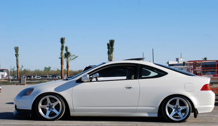 Acura RSX roues ZR 2003 Cobra Deep Dish R17 9J ET24 215/40