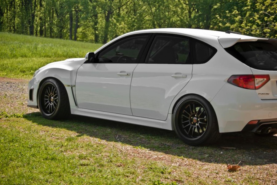 Subaru Impreza roues Rota SVN-R R18 10J ET30 265/35 WRX STI 