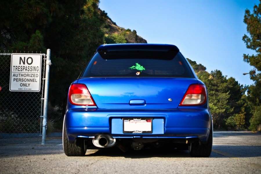 Subaru Impreza GD, GG roues Work Emotion 11R R17 9J ET28 215/40
