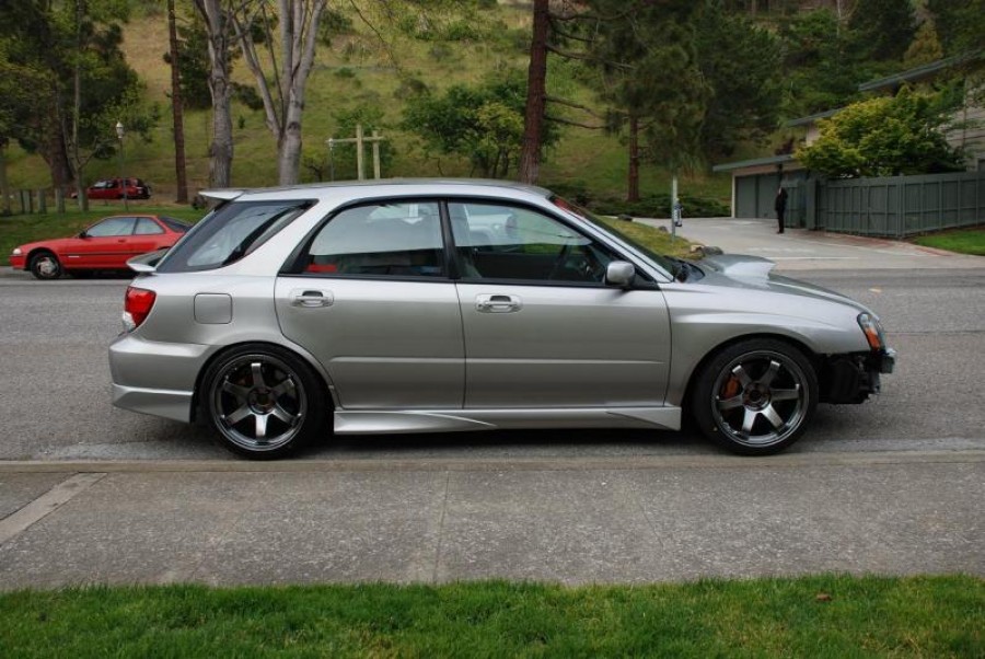 Subaru Impreza roues Rota Grid R18 10J ET32 255/35 WRX Wagon 