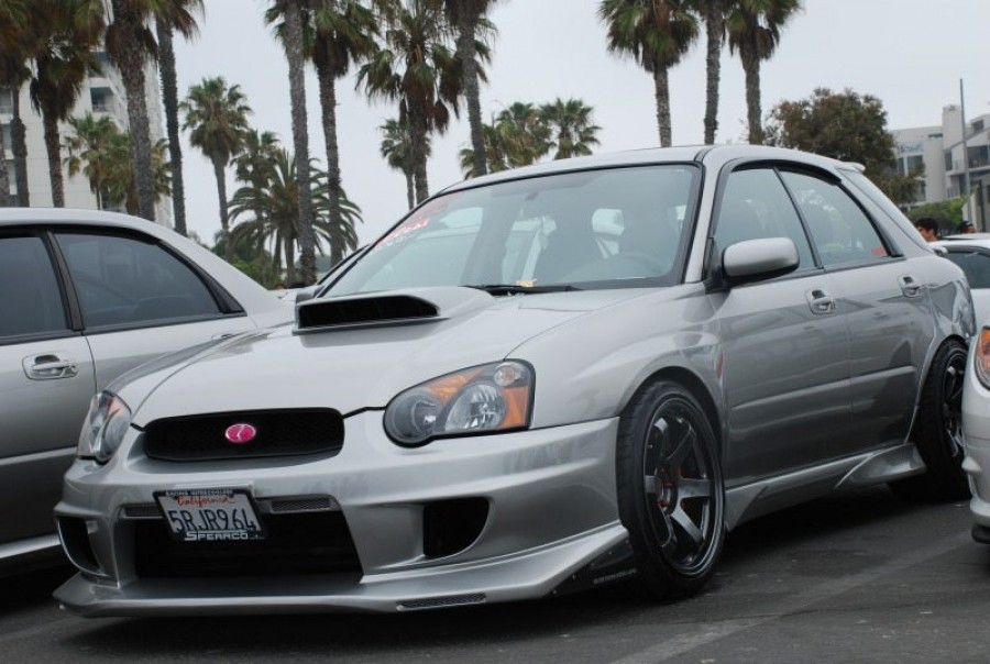 Subaru Impreza roues Rota Grid R18 10J ET32 255/35 WRX Wagon 