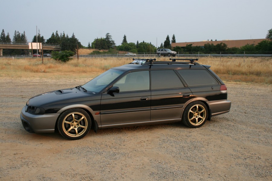 Subaru Legacy BD, BG, BK roues Rota Boost R17 8J ET48 235/40 Wagon 