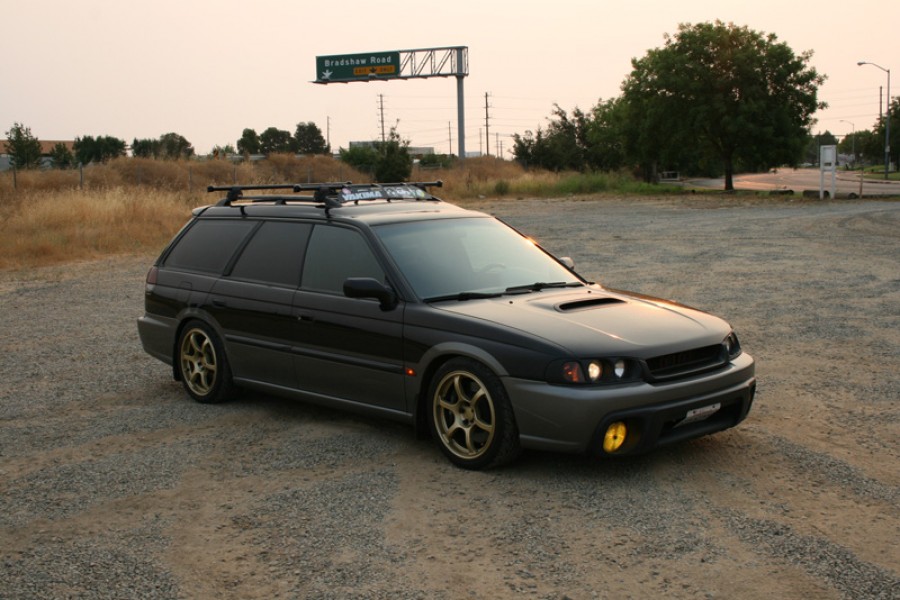 Subaru Legacy BD, BG, BK roues Rota Boost R17 8J ET48 235/40 Wagon 