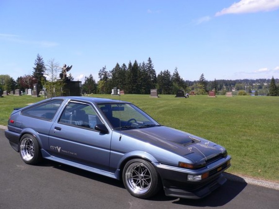 Toyota Corolla Levin AE85/AE86 roues Work Equip 03 R15 8J 195/50 ET-3 205/50