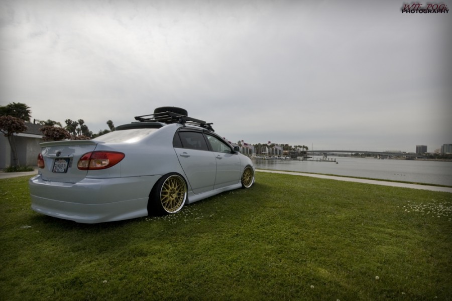 Toyota Corolla E120/E130 roues Work VS-XX R18 8J ET26 215/40 9.5J ET32 225/40