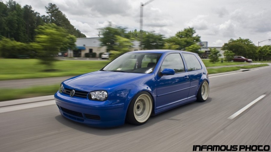 Volkswagen Golf MK4 roues Diamond Racing Steelies R17 8J 205/40