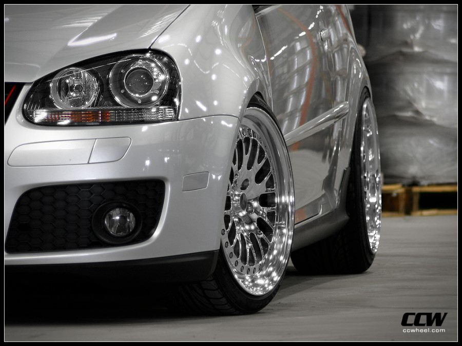Volkswagen Golf roues CCW Classic R18 8.5J ET38 215/40 9.5J ET44 225/40