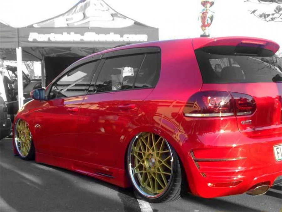 Volkswagen Golf roues R20 8.5J ET42 235/30