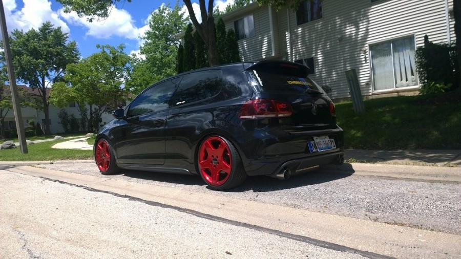 Volkswagen Golf MK6 roues AMG Monoblock R18 8.5J ET44 215/35