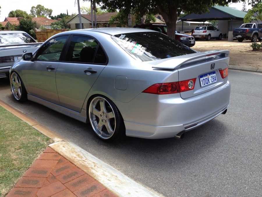 Acura TSX roues Trafficstar DTS R20 8.5J ET20 235/30 9J ET22