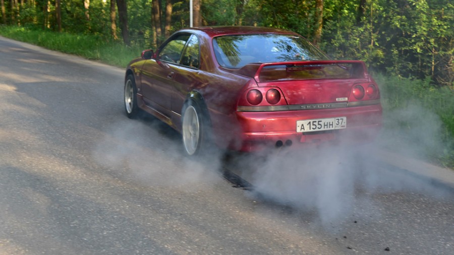 Nissan Skyline R33 roues SSR Veilside Andrew Racing V R17 8J ET35 R18 9J