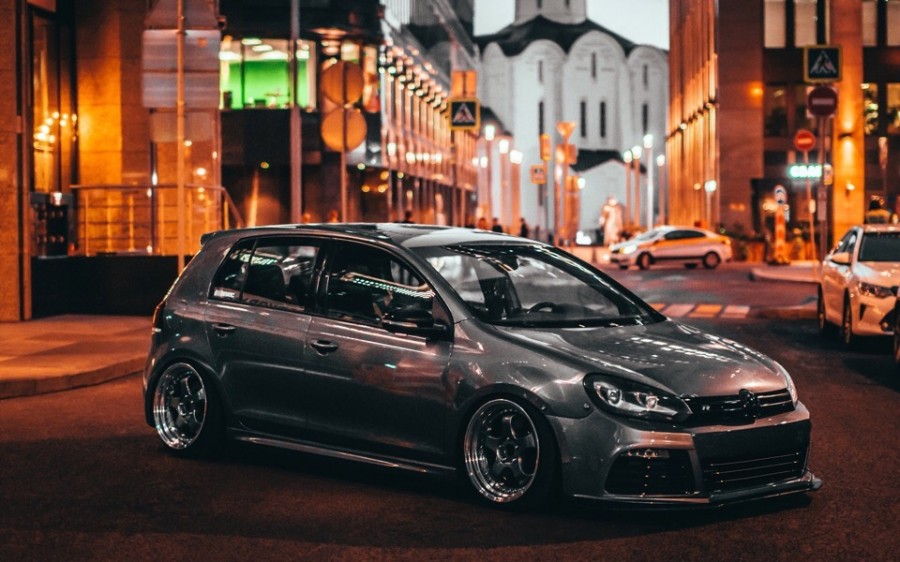 Volkswagen Golf MK7 roues Work Meister S1 2P R18 9.5J 215/35 Golf R 