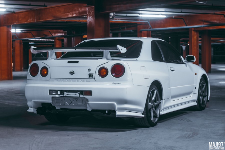 Nissan Skyline R34 roues OEM Nissan Skyline R34 GTR R18 9J ET30 GT-R V-Spec 