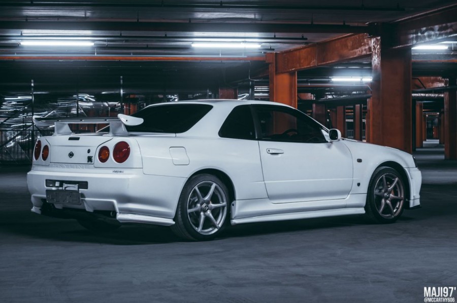 Nissan Skyline R34 roues OEM Nissan Skyline R34 GTR R18 9J ET30 GT-R V-Spec 