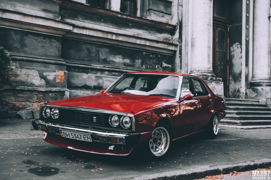 Nissan Skyline C210 roues SSR MK3