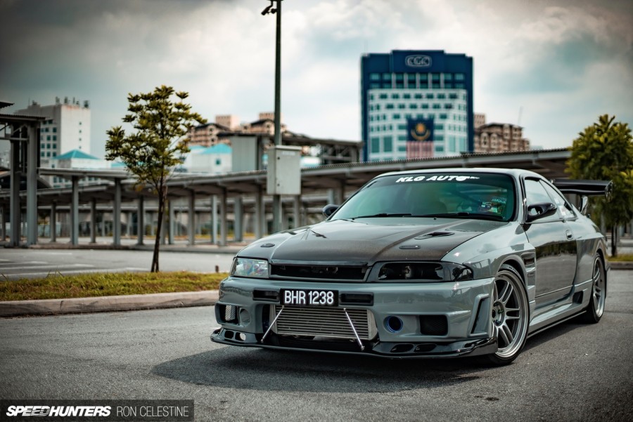 Nissan Skyline R33 roues Enkei RPF1 R19 275/30