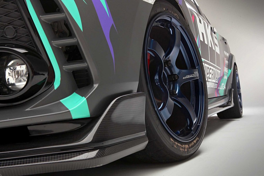 Honda Civic FC/FK roues Advan Yokohama TC4 R18 9.5J 265/35