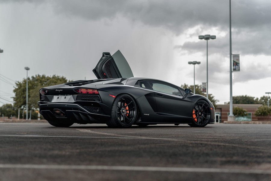 Lamborghini Aventador roues ADV.1 M.V2 CS R20 9J R21 12.5J