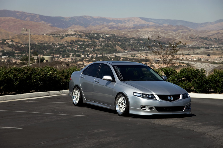 Acura TSX roues BBS LM R18 8J ET22 205/40 9J ET27 215/40