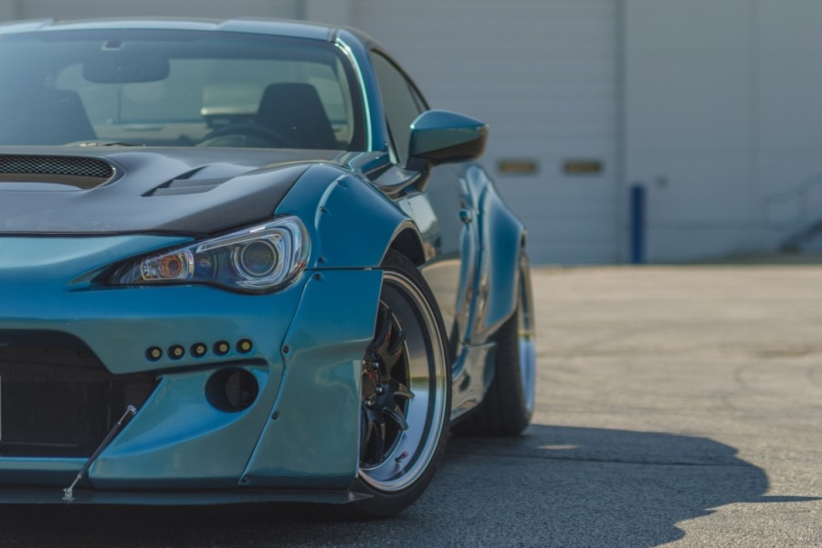 Subaru BRZ roues F1R F102 R18 9.5J 225/55