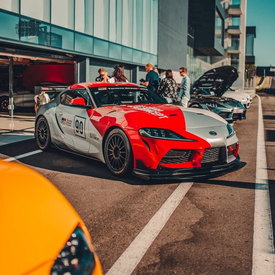 Toyota Supra A90  roues OZ Racing Supertourismo GT