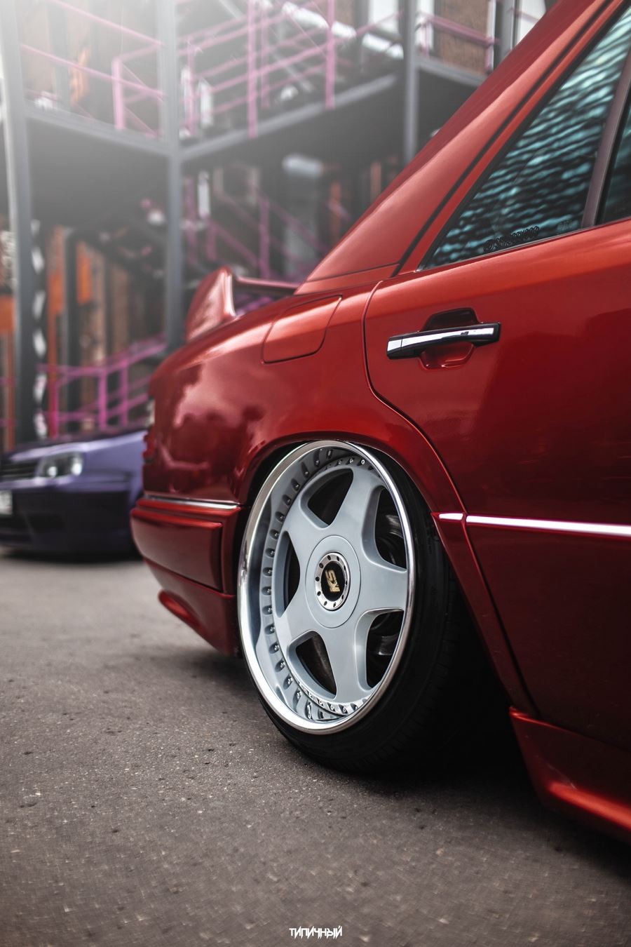 Mercedes-Benz E-Class W124 roues SSR Koenig Monster