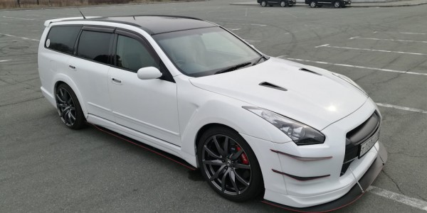 Nissan Stagea