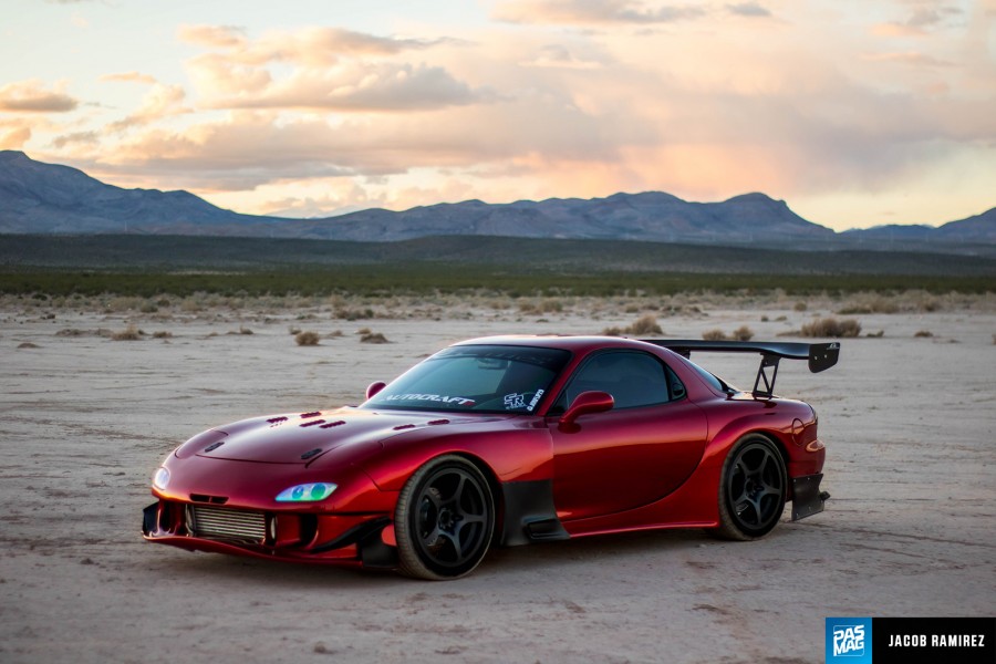 Mazda RX-7 FD roues Rays Volk Racing F-Zero Challenge R18 9.5J ET22 265/40
