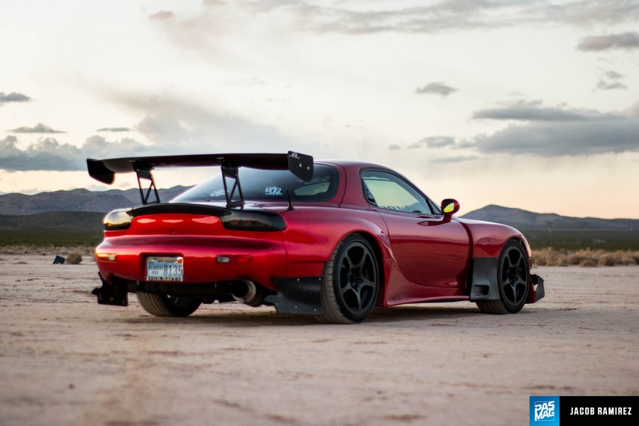 Mazda RX-7 FD roues Rays Volk Racing F-Zero Challenge R18 9.5J ET22 265/40