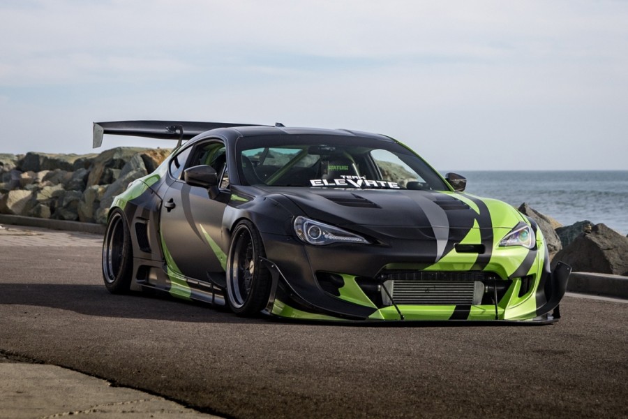 Scion FR-S roues Rotiform LVS R18 10.5J ET-17 255/35 12.5J ET-27 285/35