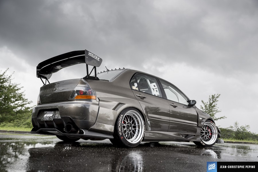 Mitsubishi Lancer Evolution VII roues Work Meister M1 3P R18 11J 255/40 CT9A 