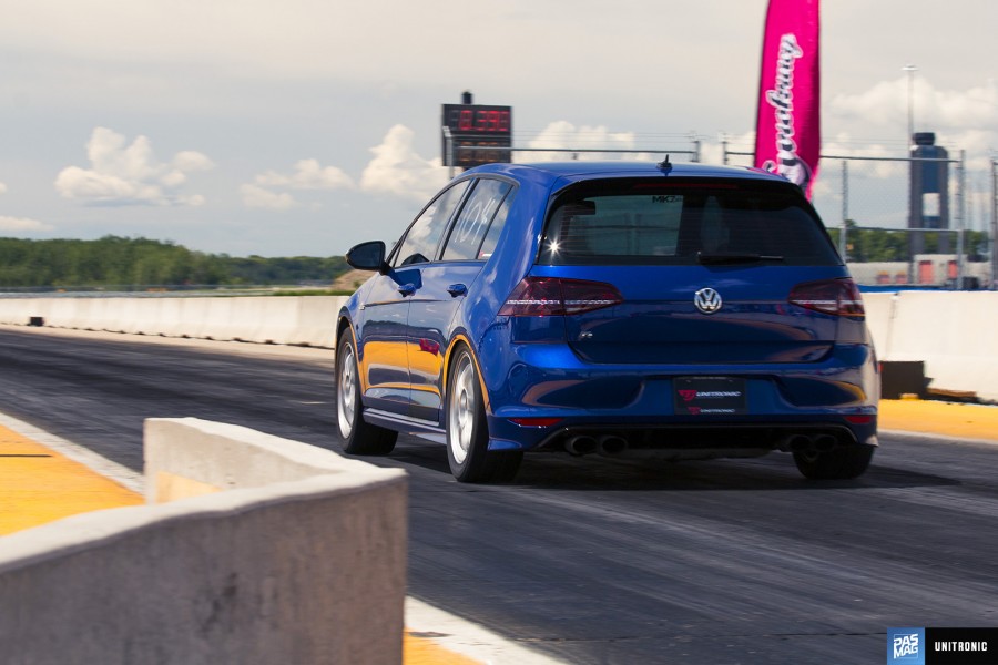 Volkswagen Golf MK7 roues Enkei RPF1 R17 7.5J ET45 235/45