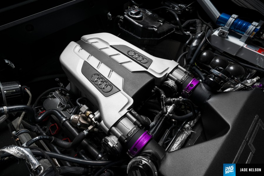 Audi R8 Type 42 roues Advan Yokohama GT R20 10J R21 12J