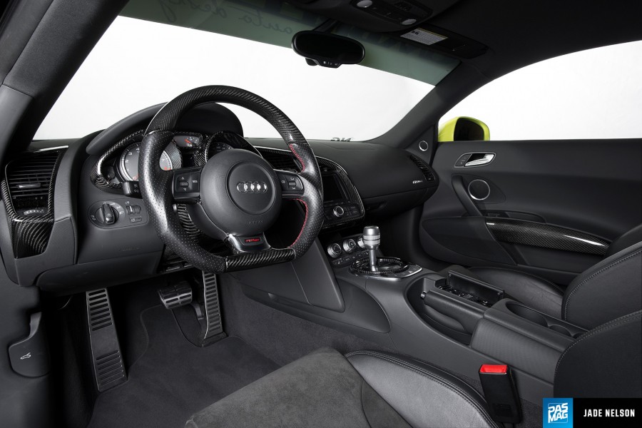 Audi R8 Type 42 roues Advan Yokohama GT R20 10J R21 12J