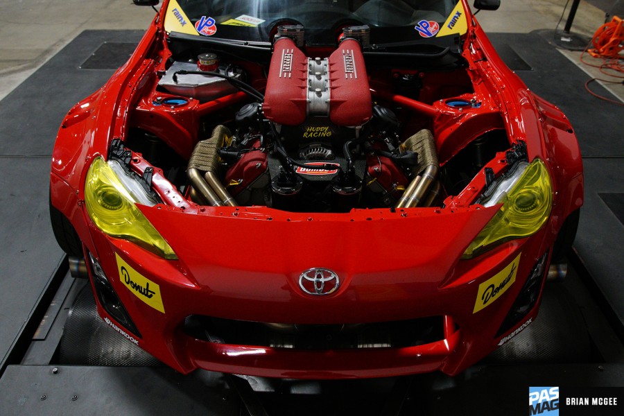 Toyota GT86 roues Fifteen52 Penta R18 10J ET-3 245/40 ET-22 265/40