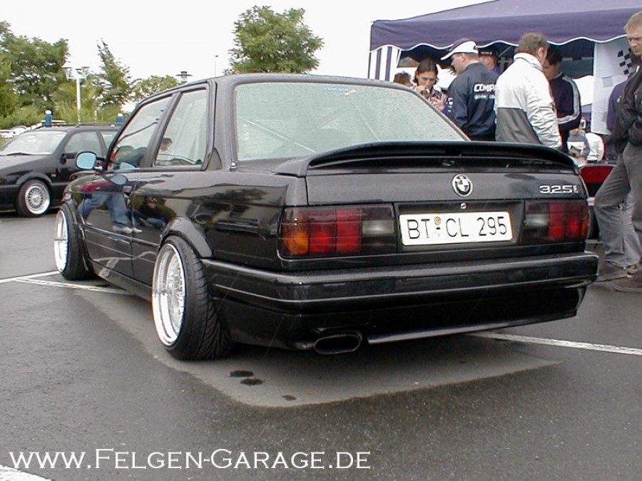 BMW 3 series E30 roues BBS RS1 R16 9.5J ET4 215/40 11J ET21 245/35
