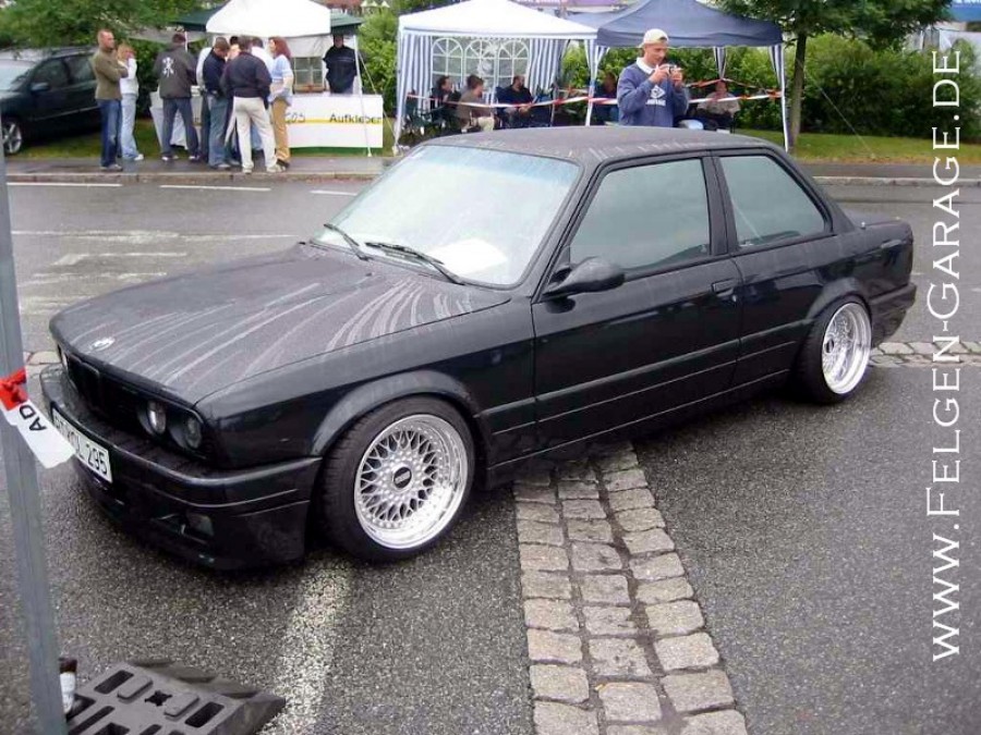 BMW 3 series E30 roues BBS RS1 R16 9.5J ET4 215/40 11J ET21 245/35