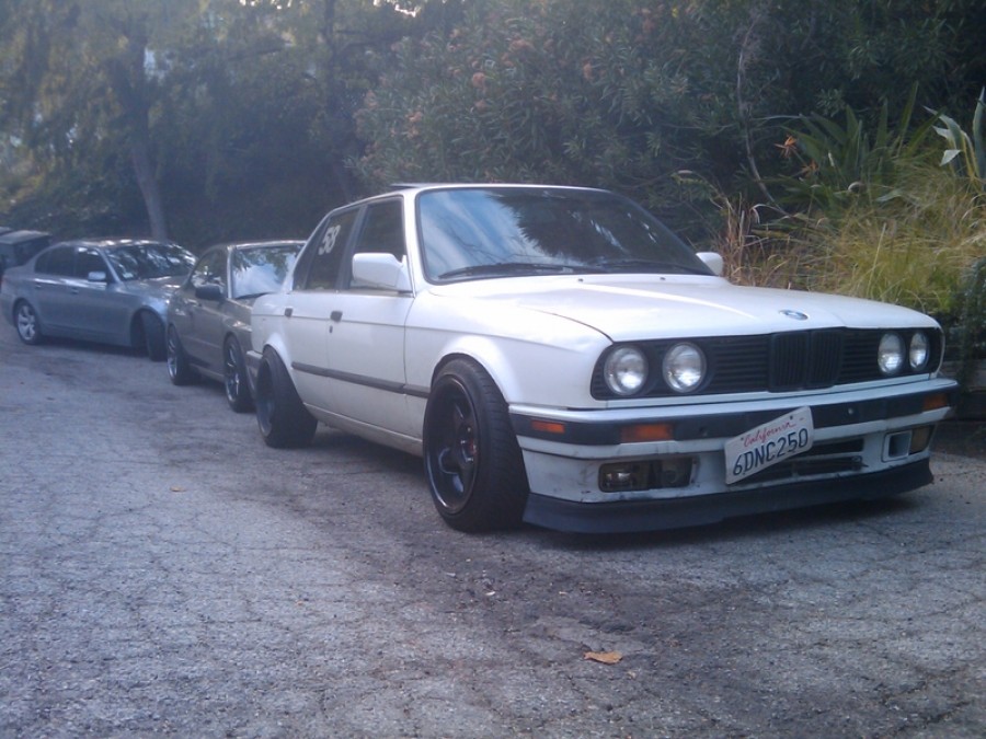 BMW 3 series E30 roues Brock B1 R16 9J ET15 215/40