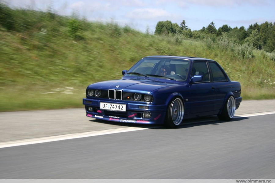 BMW 3 series E30 roues BBS RC090 R17 9J ET21 205/40 9.5J ET17 215/40