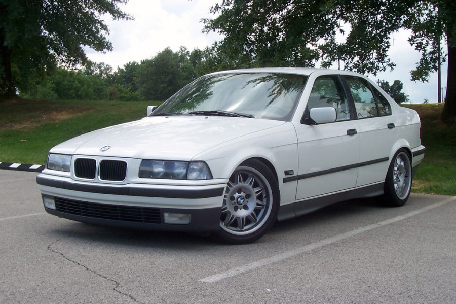 BMW 3 series E36 roues BMW DS2 R17 7.5J ET41 235/40 8.5J