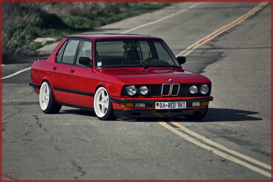 BMW 5 series E28 roues BMW E31 850CSi R17 8J ET10 205/40 9J ET29 215/40 DaRedRocket 