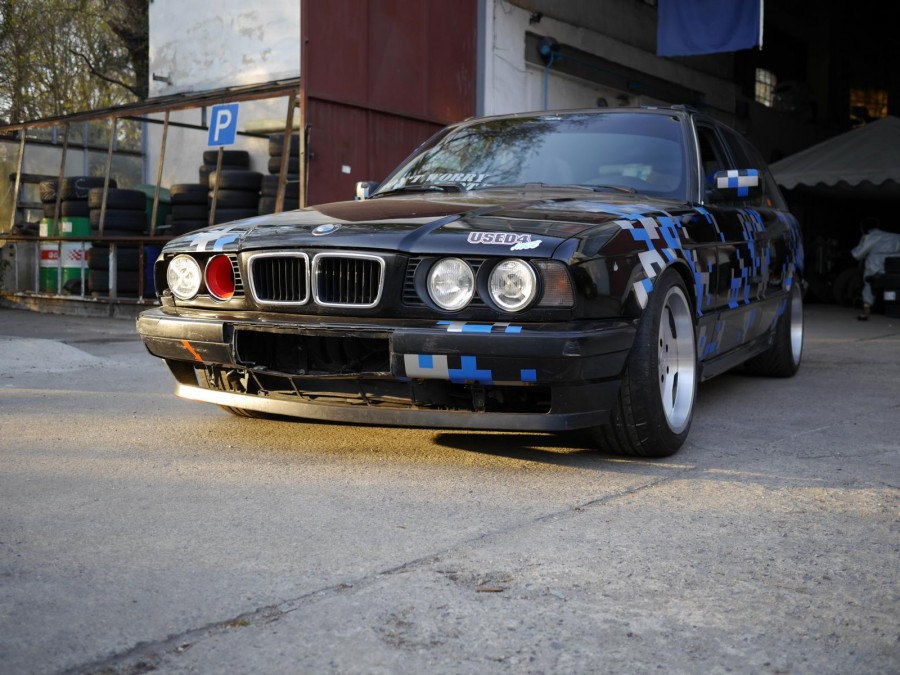BMW 5 series E34 roues RH Topline V2.0 R17 8.5J ET30 225/45 Topline V1.0 9.5J ET14 255/40