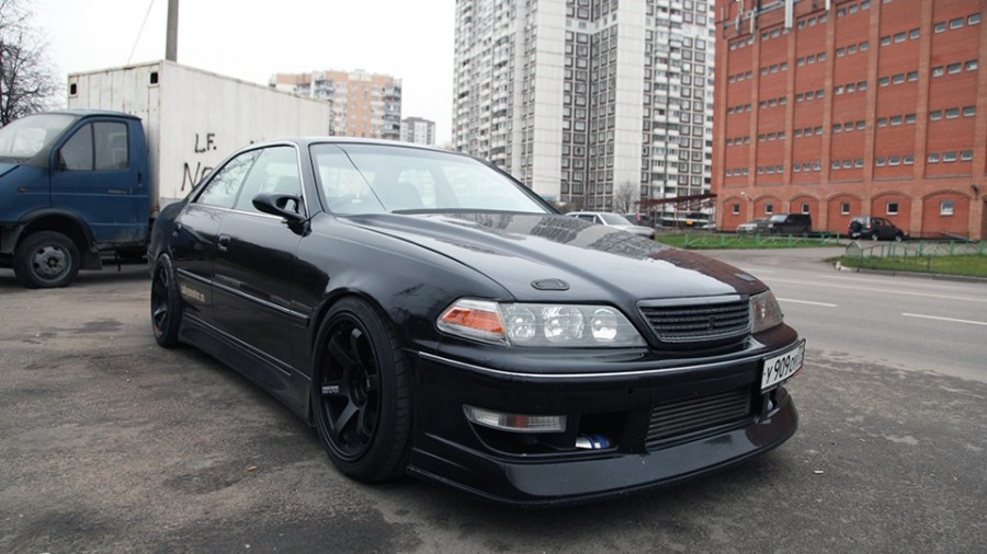 Toyota Mark II 100 roues Rays Volk Racing TE37 R18