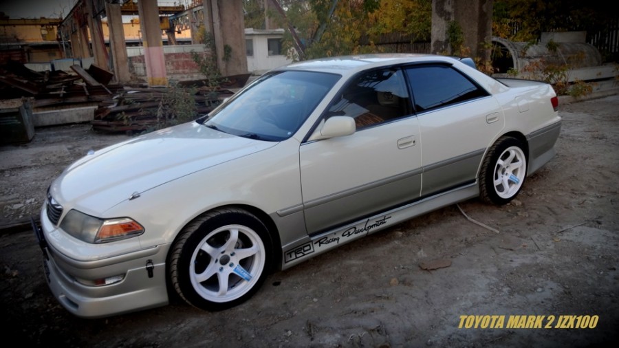 Toyota Mark II 100 roues Rays Volk Racing TE37