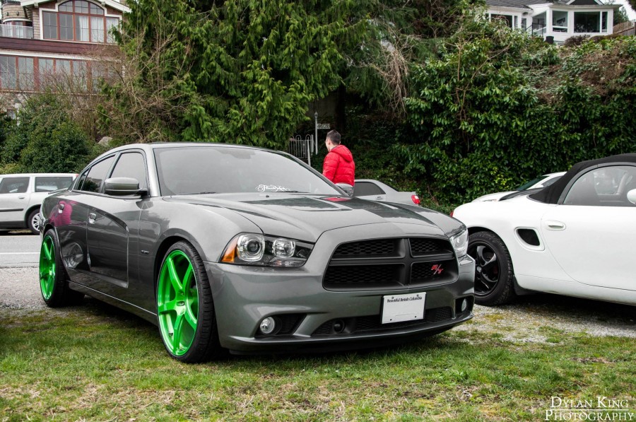 Dodge Charger LD roues Niche Scuderia 5 R22 9.5J ET15 265/30 10.5J 305/30