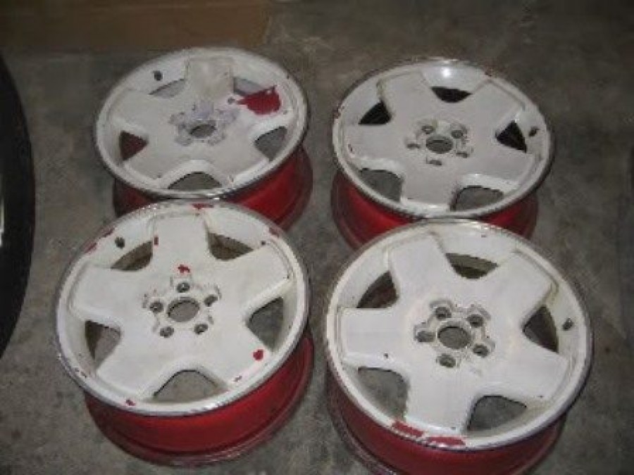 Dodge Neon roues OEM Chevrolet Beretta gtz R16 7J ET30 195/45 ET37