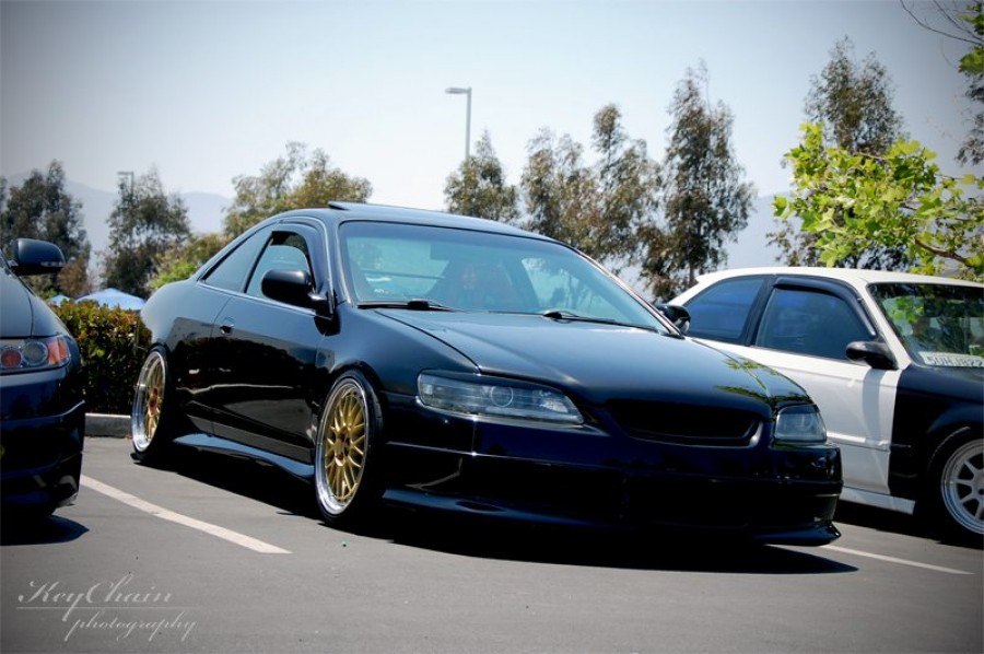Honda Accord 6e génération roues BBS LM R18 8J ET35 215/40 9J ET40 225/40