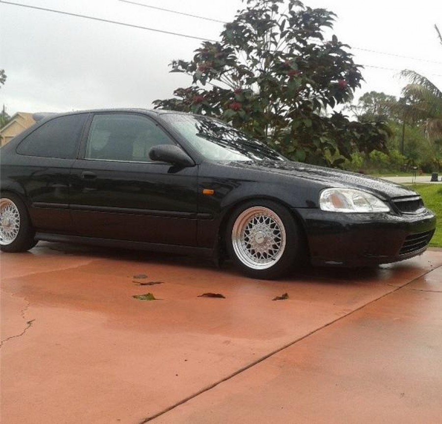 Honda Civic EJ/EK/EM roues Avid AV-05 R15 7J ET35 195/50