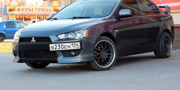 Mitsubishi Lancer